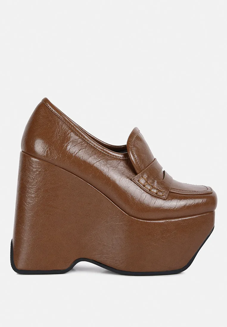 GILLIAM Tan High Platform Wedge Loafers