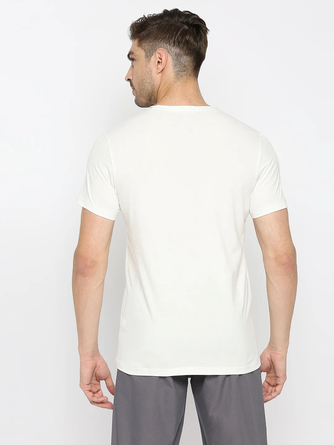 Men Premium Ecru Cotton Round Neck Plain Tshirt- Underjeans By Spykar