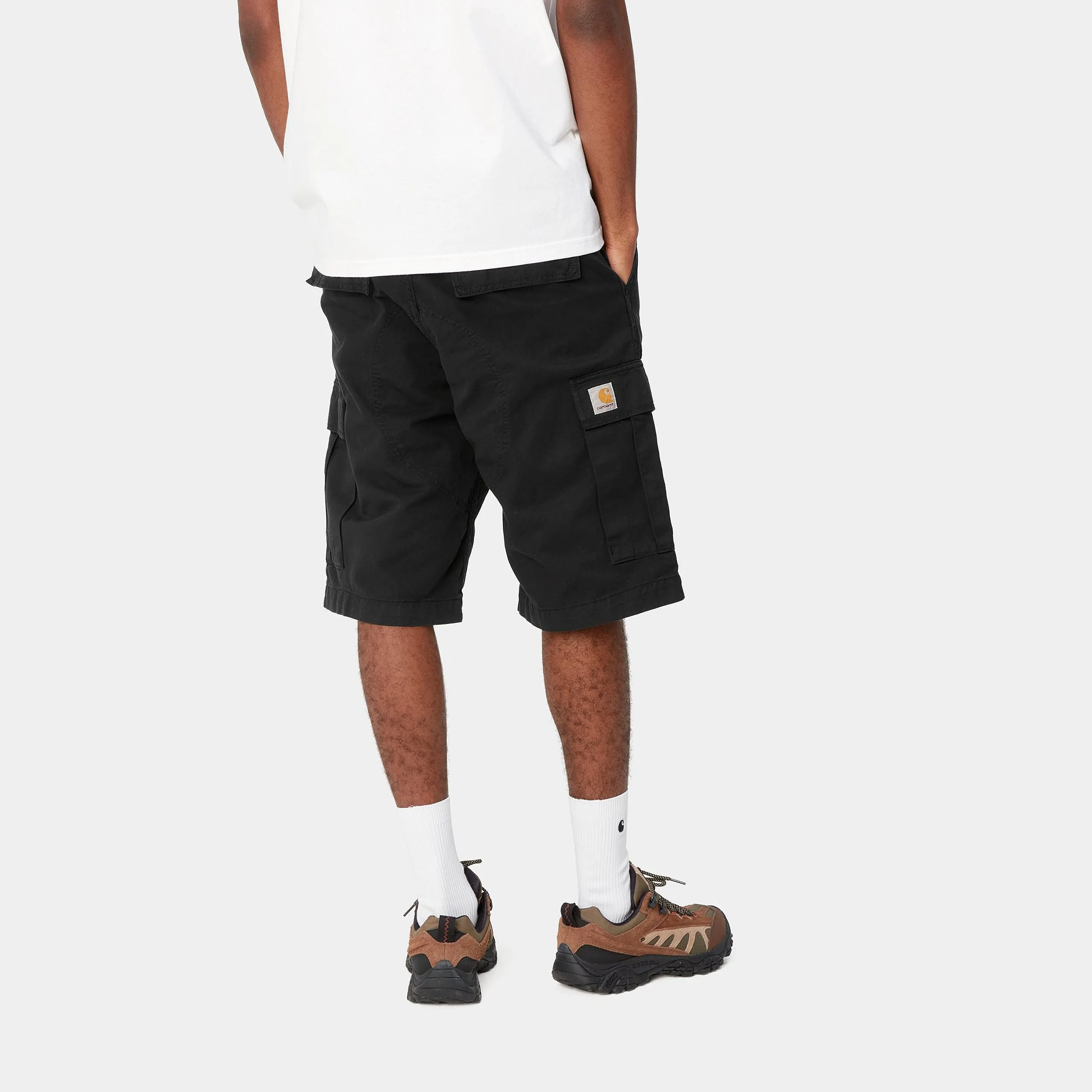 REGULAR CARGO SHORT / CARHARTT WIP / BLACK GARMENT DYED