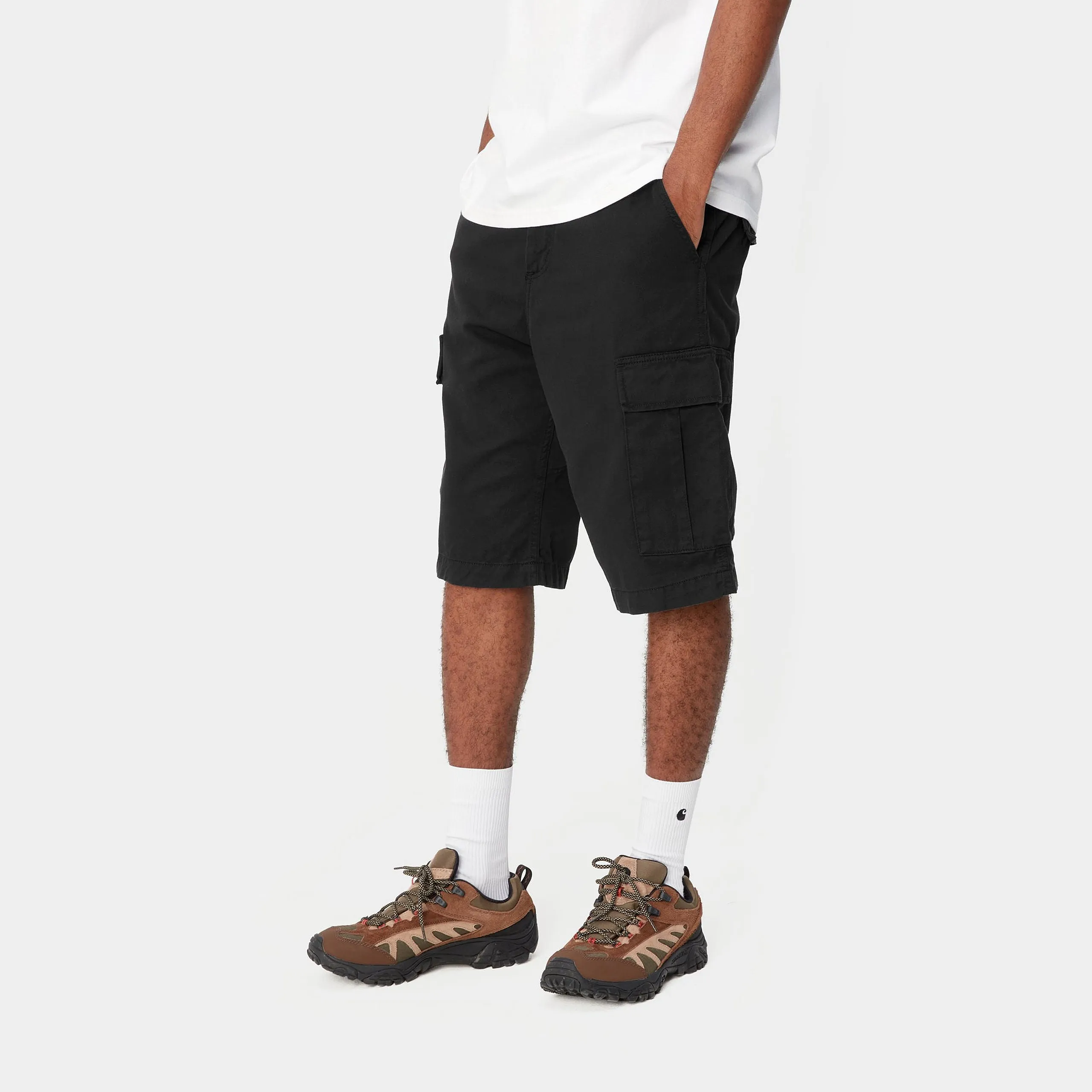 REGULAR CARGO SHORT / CARHARTT WIP / BLACK GARMENT DYED