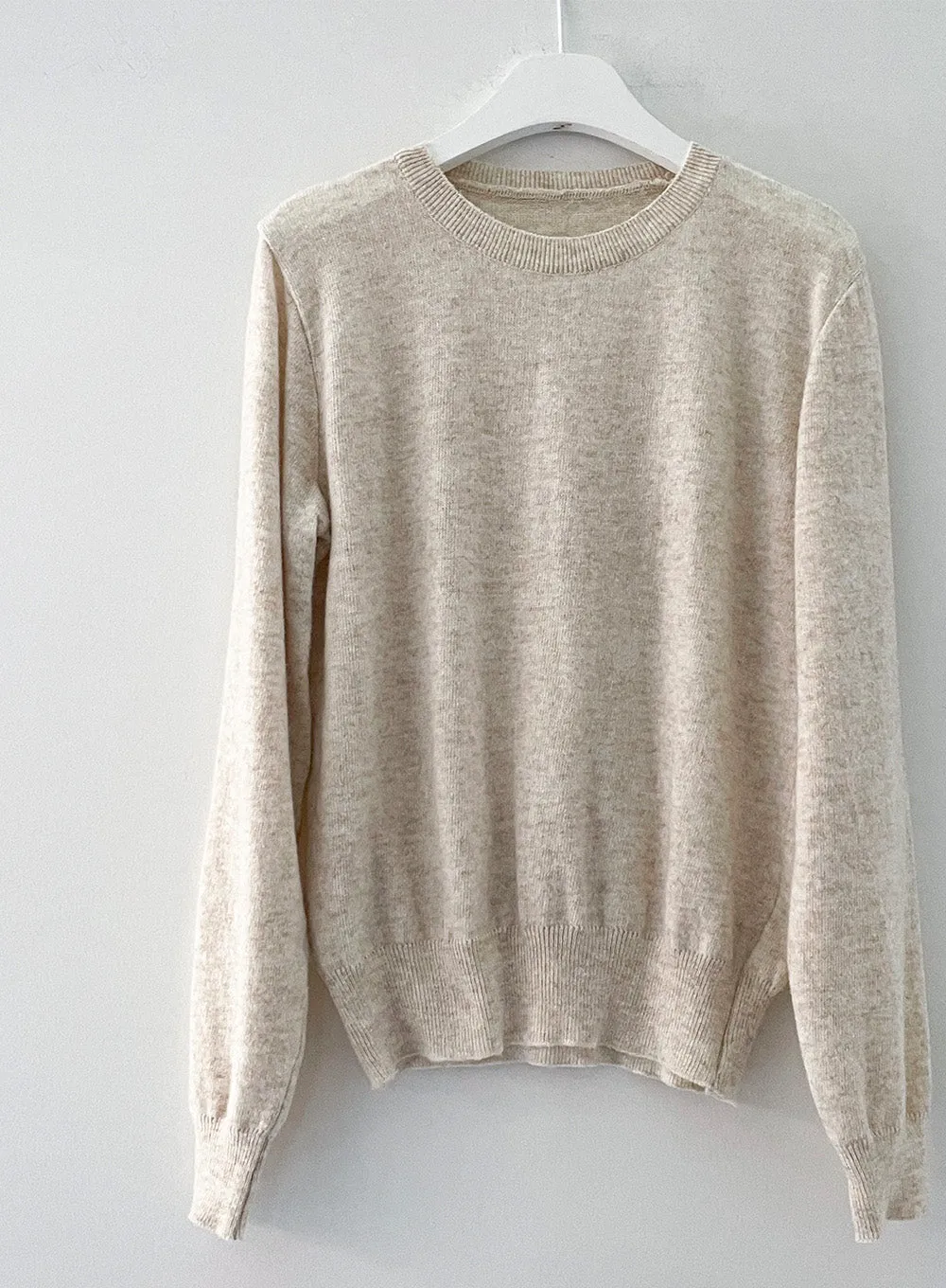 Round Neck Cashmere Knit Top