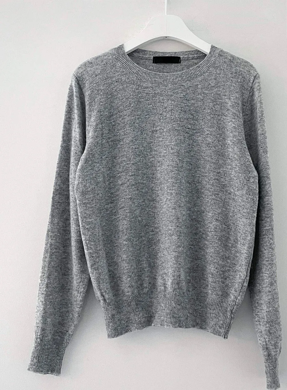 Round Neck Cashmere Knit Top